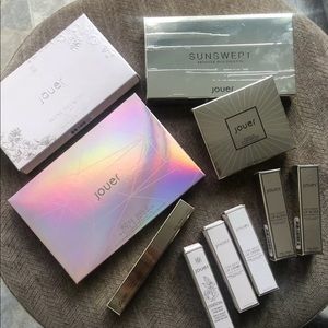 Jouer makeup New in Box